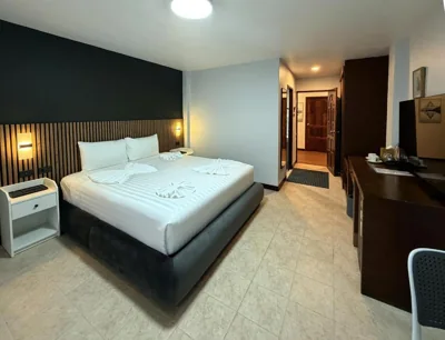 Karon Place – Photos 16
